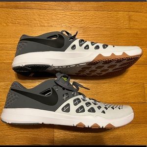 Men's Size 13 Nike Running Shoes